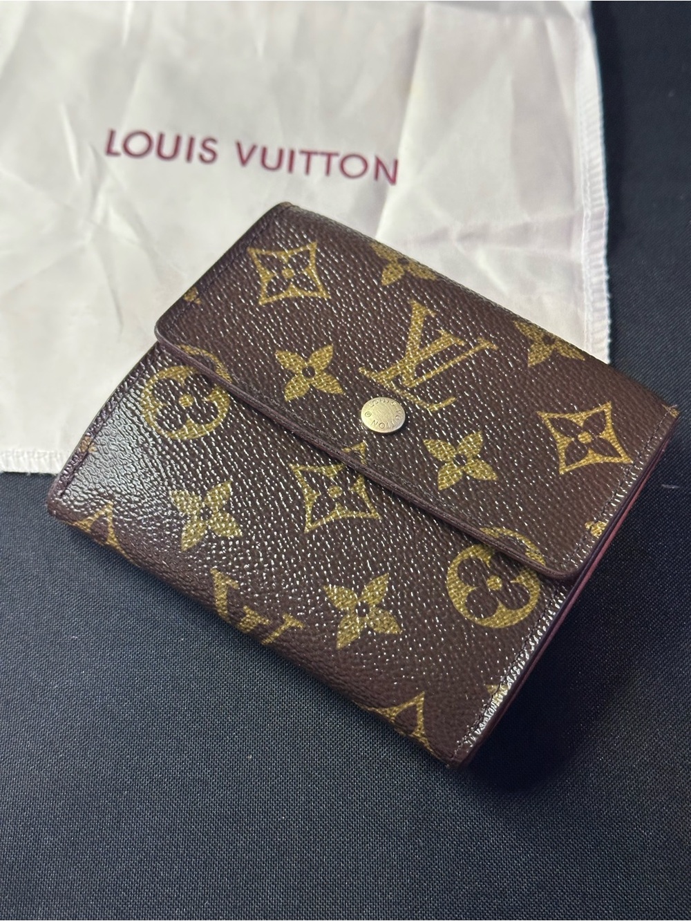 Louis Vuitton Monogram Canvas Leather Elise Compact Wallet Vintage
